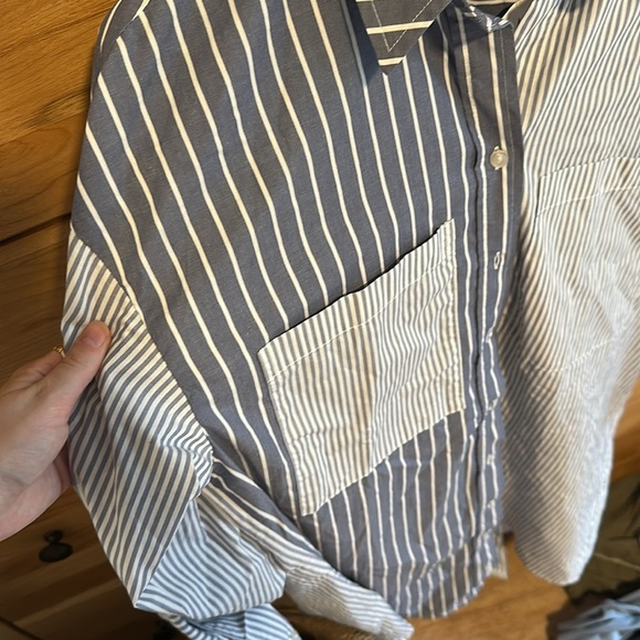 Women’s Abercrombie & fitch oversized button down - Picture 2 of 5